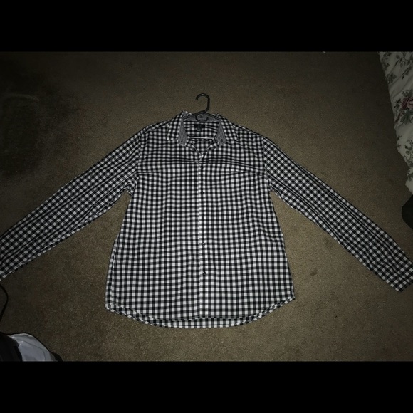 Black and White button up - Picture 1 of 3